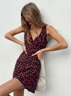 Princess Polly Nellie Mini Dress Black / Red Floral Black / Red Floral